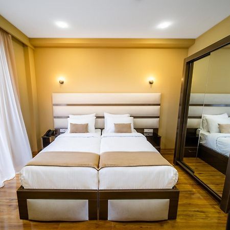 Hotel Residence Plaza Tbilissi Chambre photo