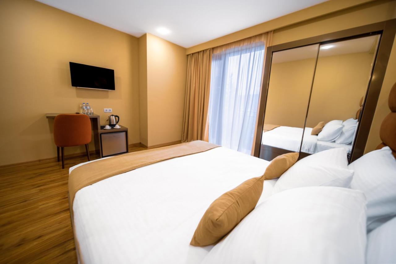 Hotel Residence Plaza Tbilissi Extérieur photo